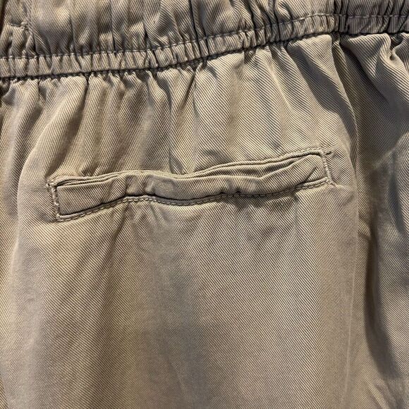 C&C California Green Lyocell Shorts Women Size Large Boho Beachy Comfy Vacation - Picture 5 of 8